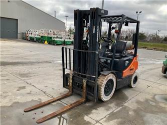 Doosan G25E-5