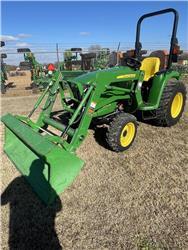 John Deere 3032E