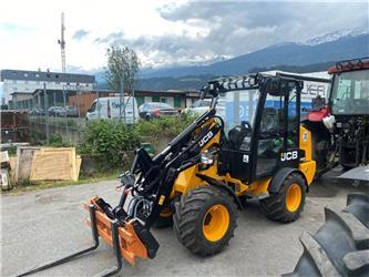 JCB 403 PLUS Agri