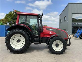 Valtra T121 Twin-Trac Reverse Drive Tractor (ST16947)