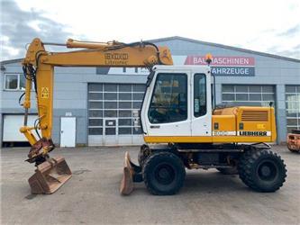 Liebherr A900 ** BJ2001 *22950 H/Hammerleritung