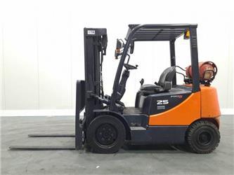 Doosan G25P-5