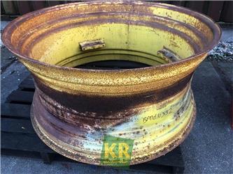 John Deere 18X38