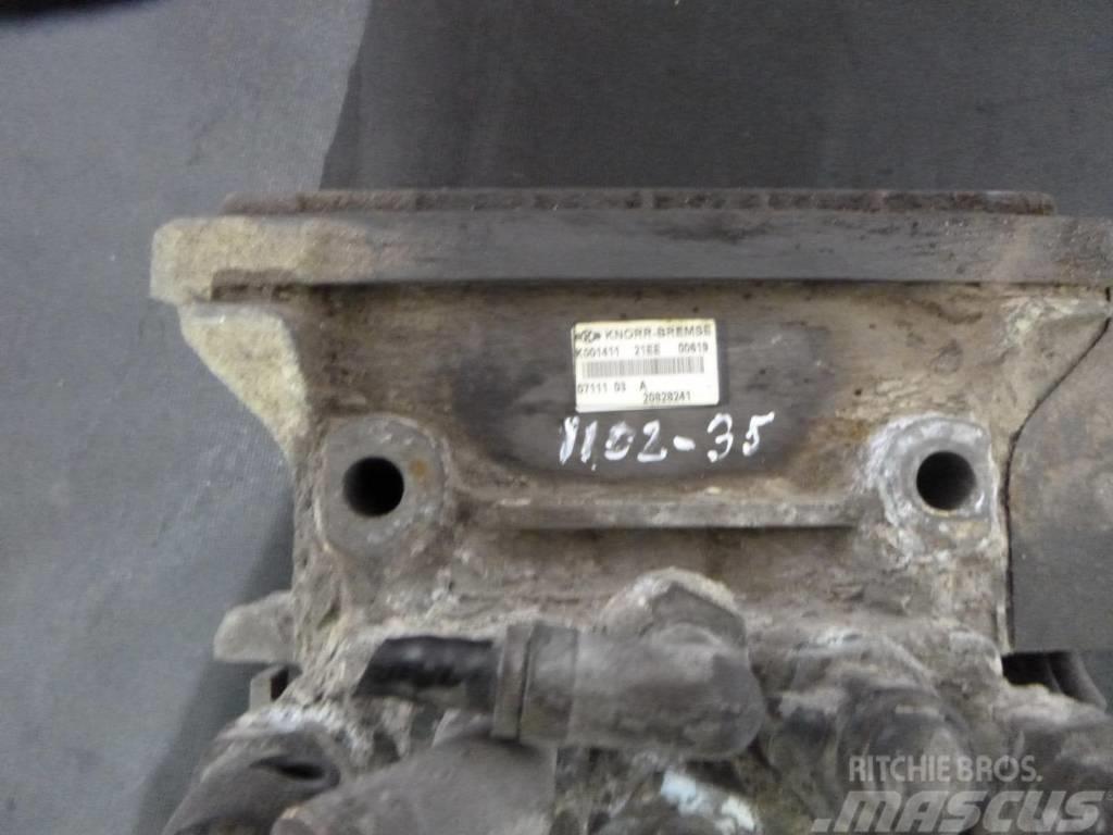 Volvo FH13 Stove radiator 1772726 Motori