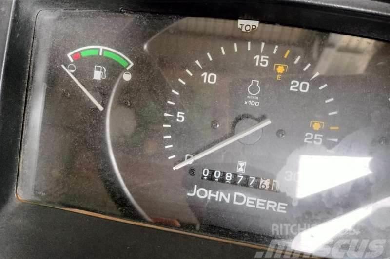 John Deere 5303 TWD Traktori