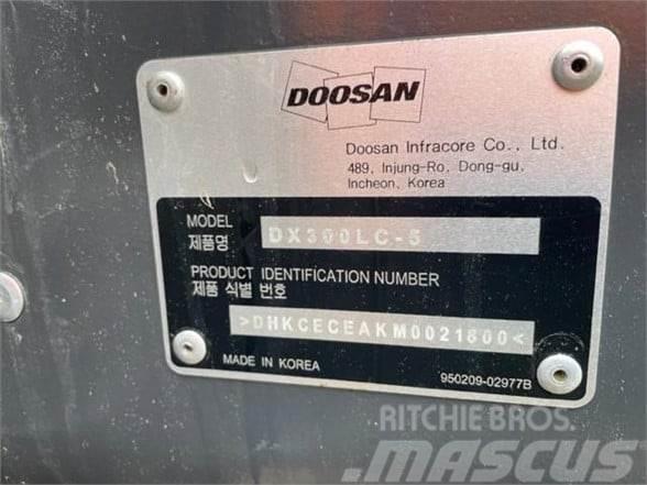Doosan DX300 LC-5 Bageri gusjeničari