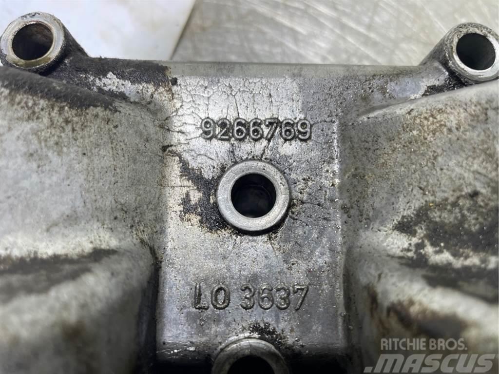 Liebherr L544-9266769-Oil filter bracket/Oelfilterkonsole Motori