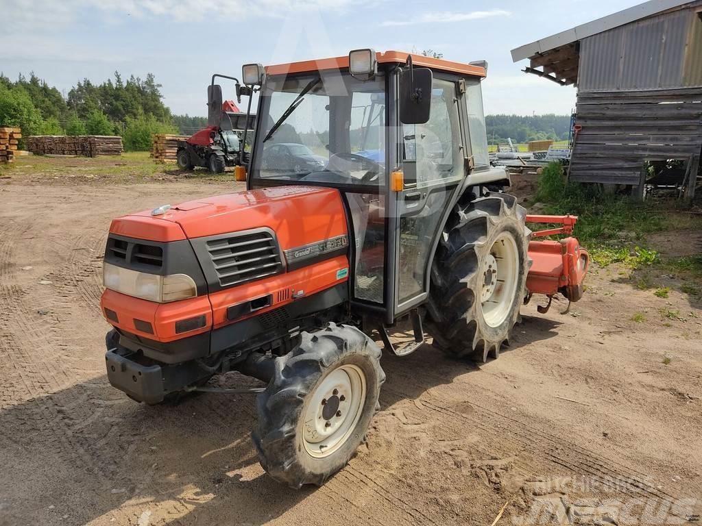 Kubota GL320 Traktori