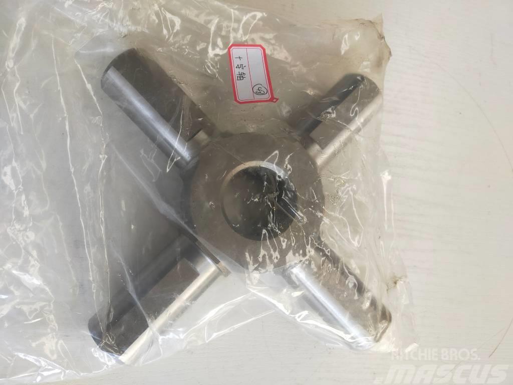 XCMG univercial joint for rear axle 252101656 Ostale komponente