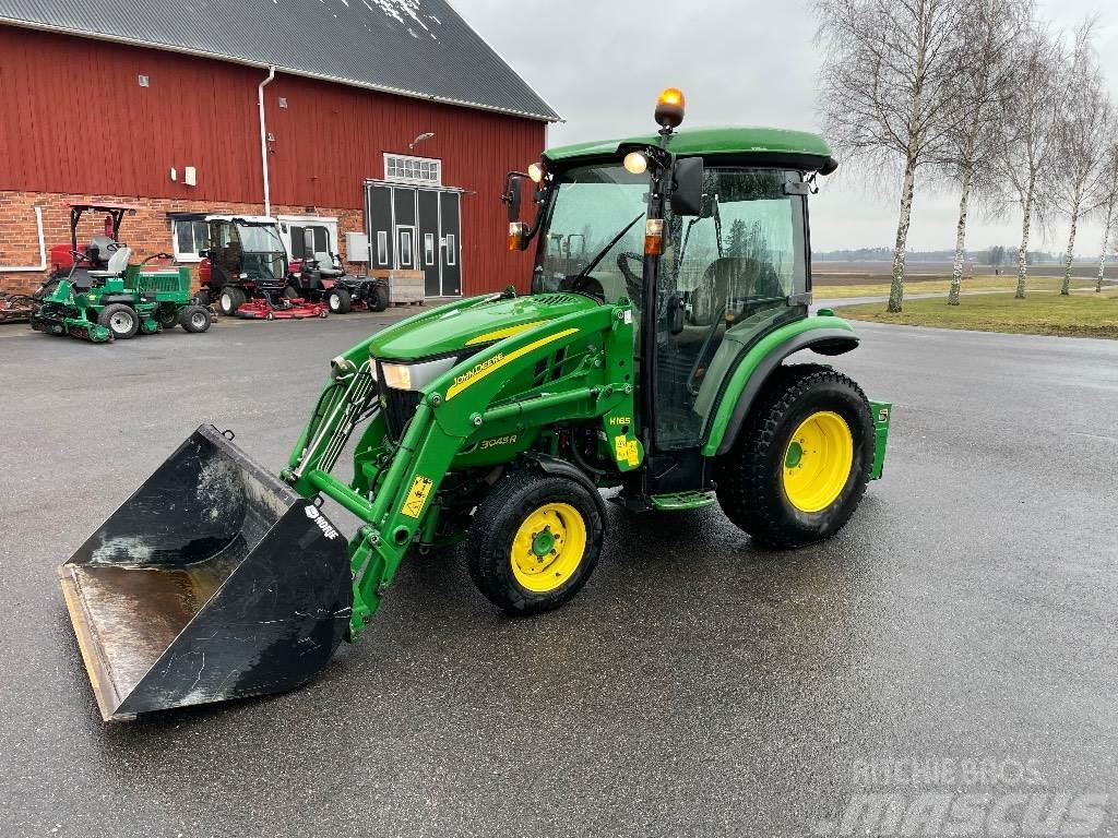 John Deere 3045 R Kompaktni (mali) traktori