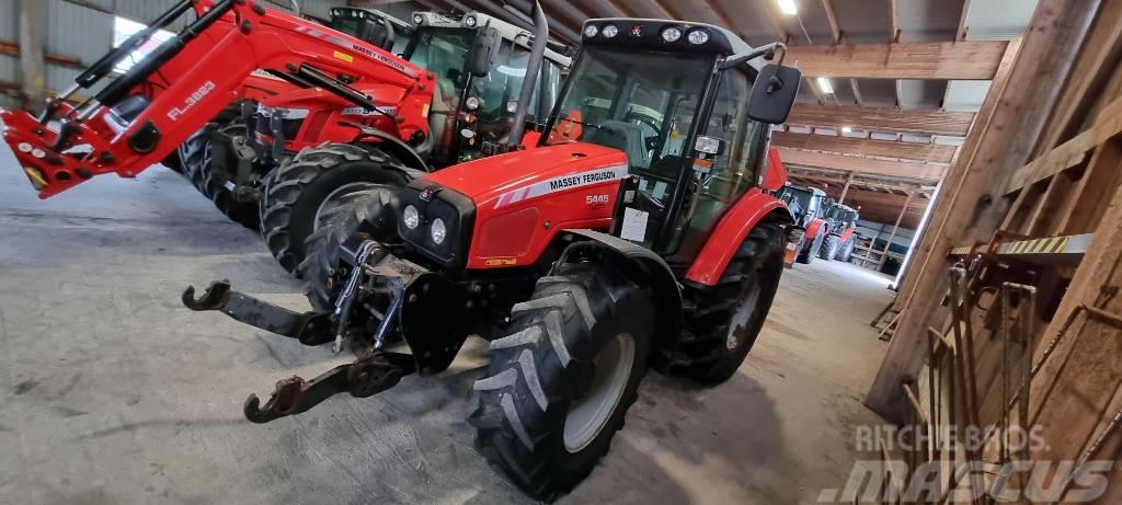 Massey Ferguson 5445 Traktori