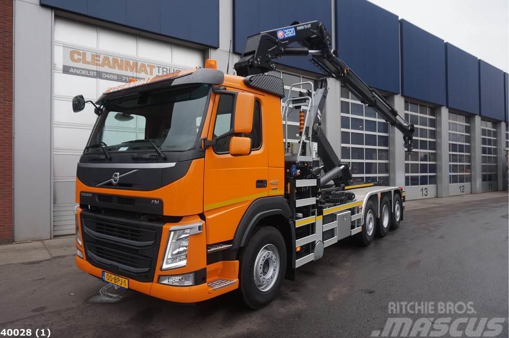 Volvo FM 420 8x2 HMF 28 ton/meter laadkraan Rol kiper kamioni s kukama za dizanje
