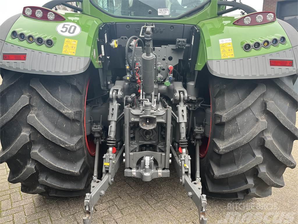 Fendt 724 S4 ProfiPlus Traktori