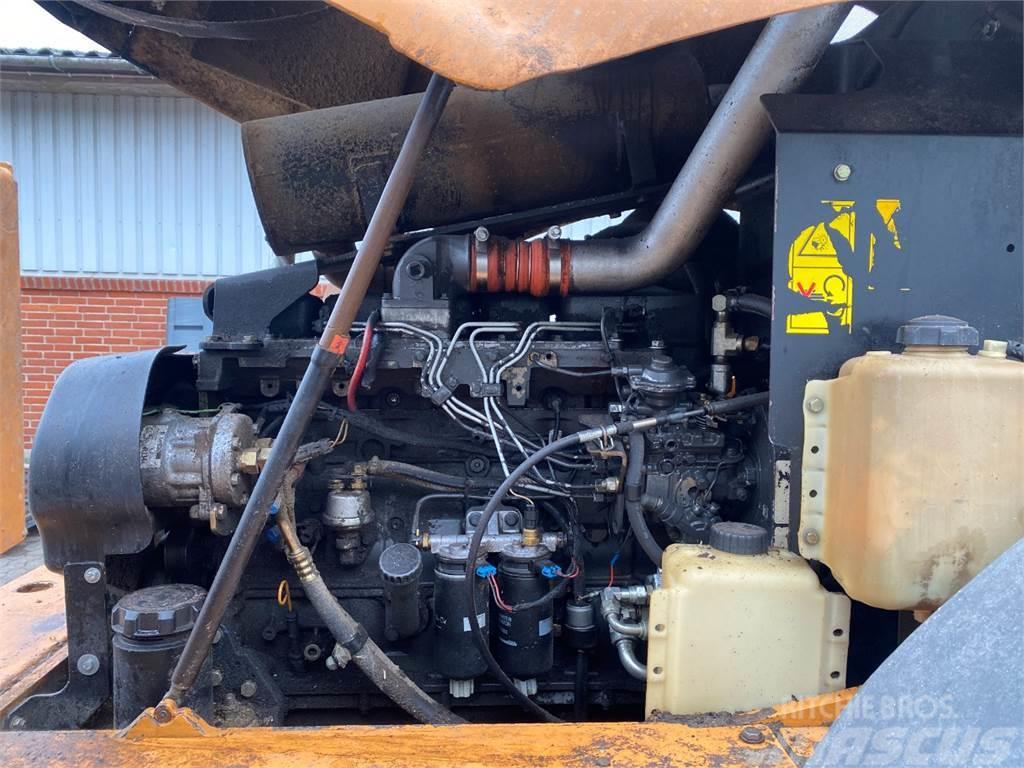 New Holland 688TA/M2 (gangbar) Motori