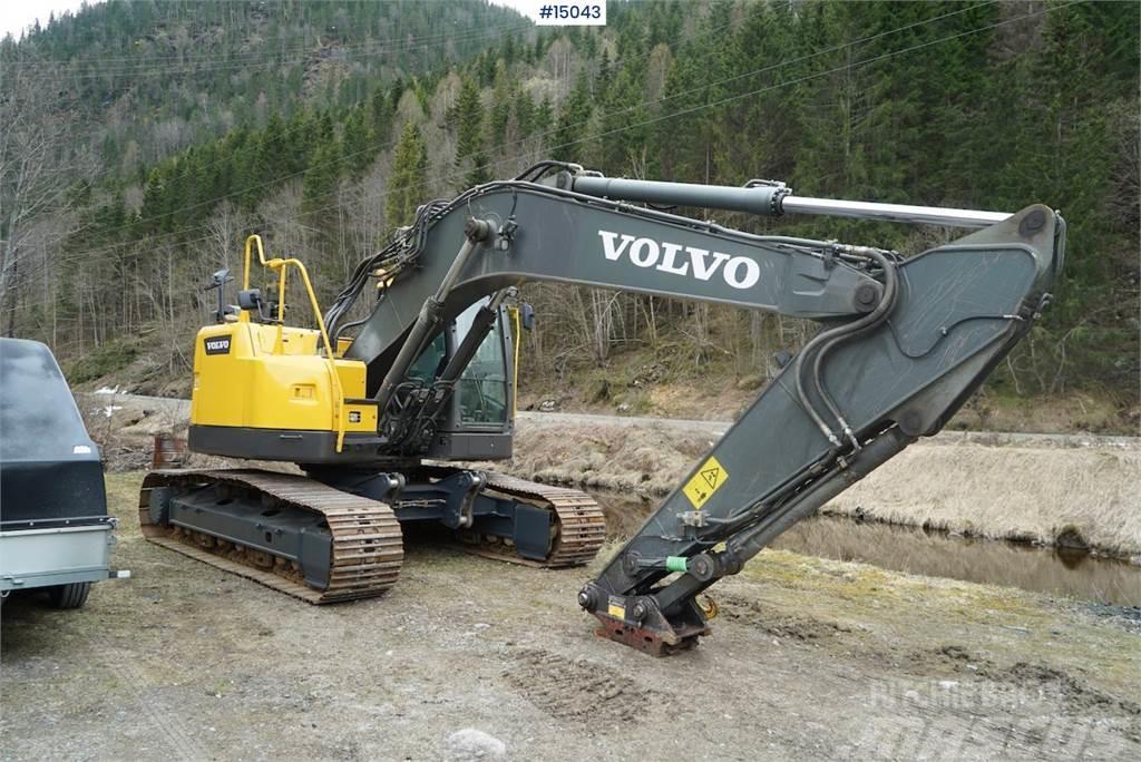 Volvo ECR235DL Excavator w/ bucket and rotor tilt. Bageri gusjeničari