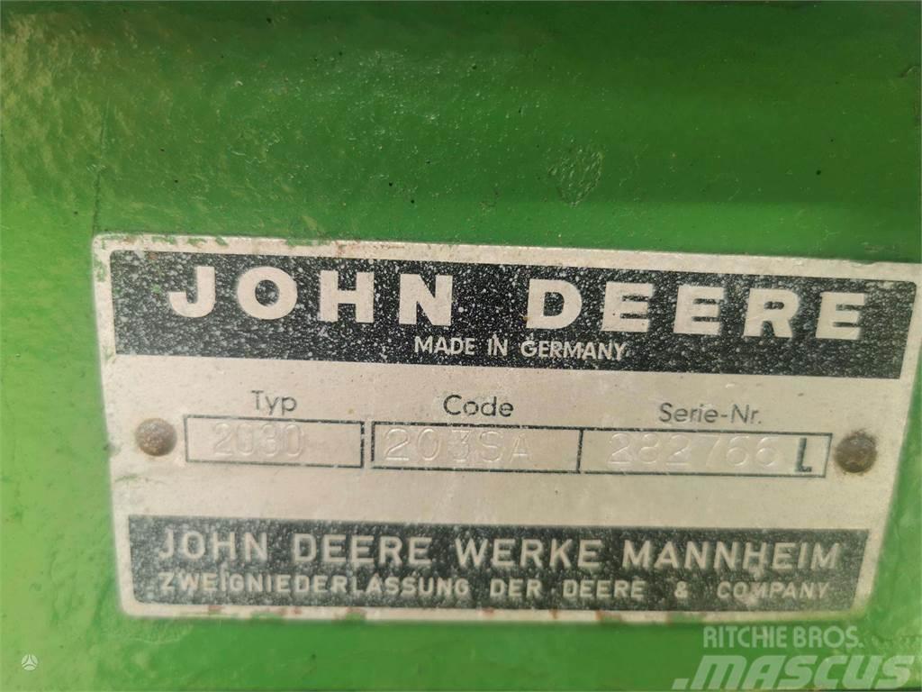 John Deere 2030 Tractors