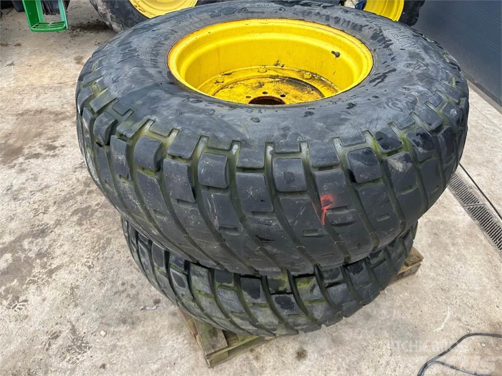 John Deere Grass wheels and tyres Ostali poljoprivredni strojevi