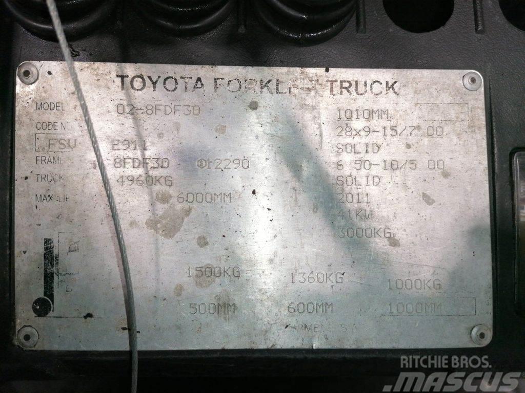 Toyota 02-8FDF30 Dizelski viličari