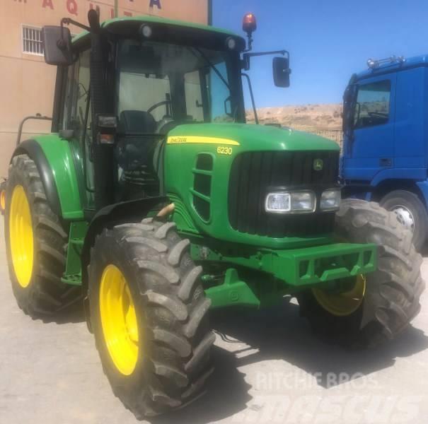 John Deere 6230 Premium Traktori