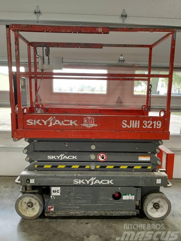 SkyJack SJ III 3219 Škaraste platforme