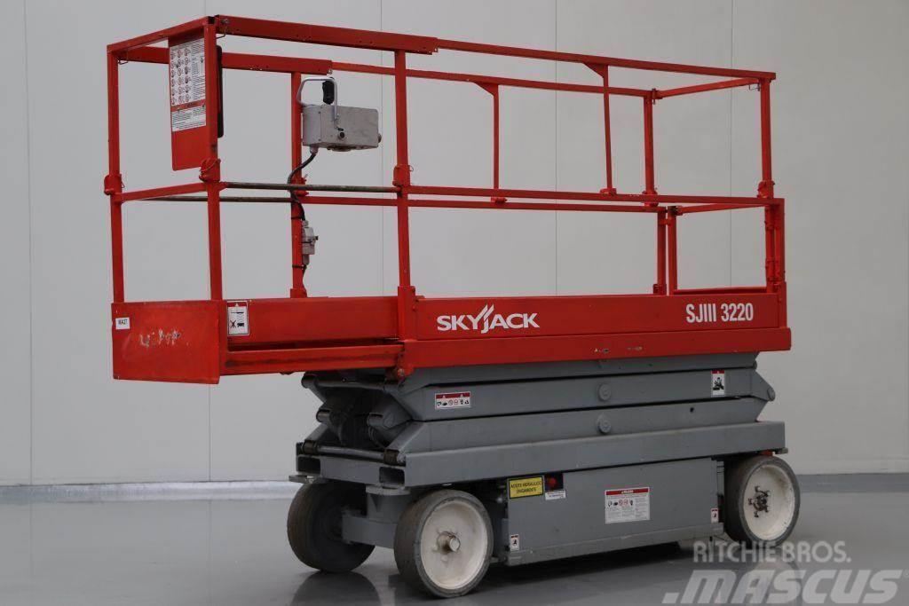 SkyJack SJIII-3220M Škaraste platforme
