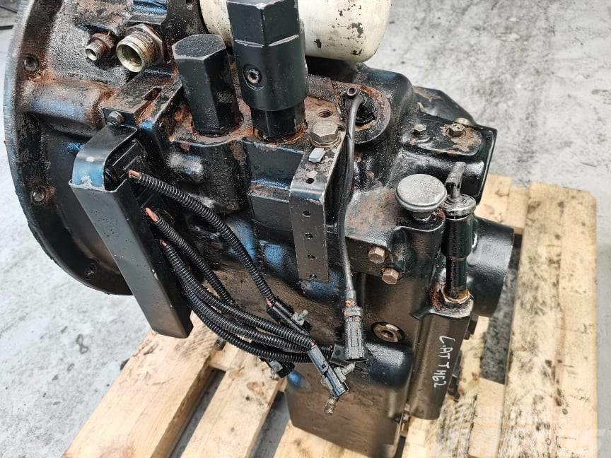 CAT TH 62 {Clark-Hurth}gearbox Transmission