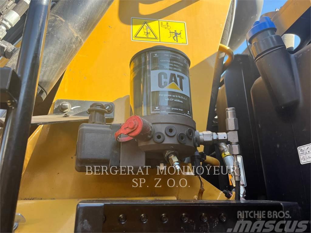 CAT MH3022 Bageri na kotačima