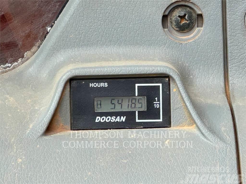 Doosan DX300LC-5 Bageri gusjeničari