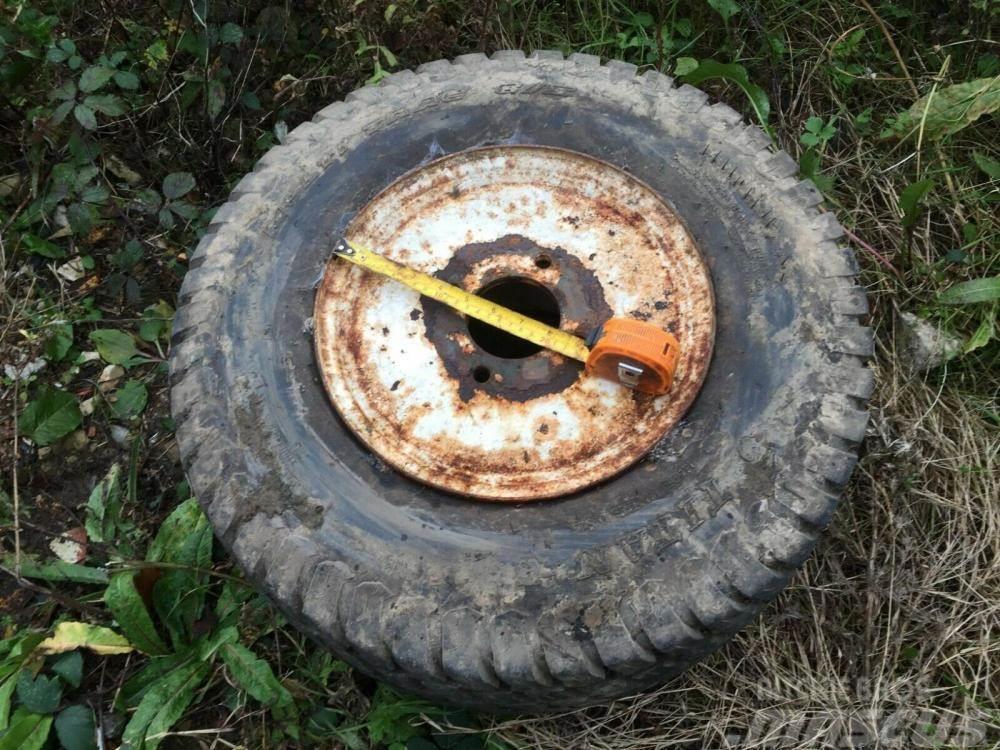  Goldini Tractor Tyre and Wheel Ostalo