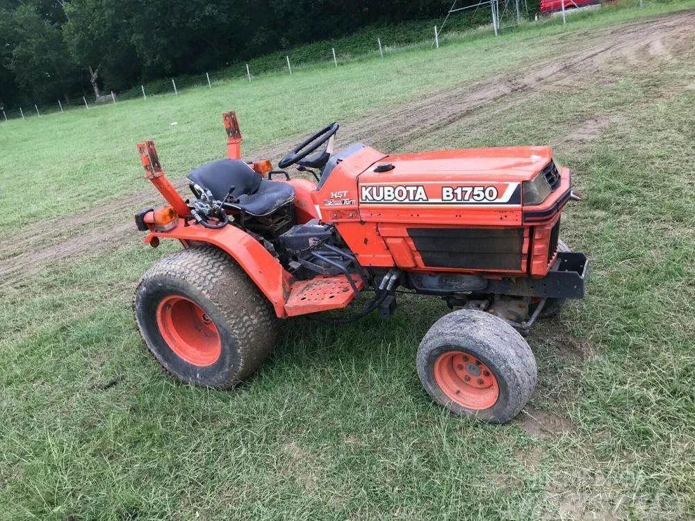 Kubota tractor B1750 rear axle pto assembly £650 Ostalo