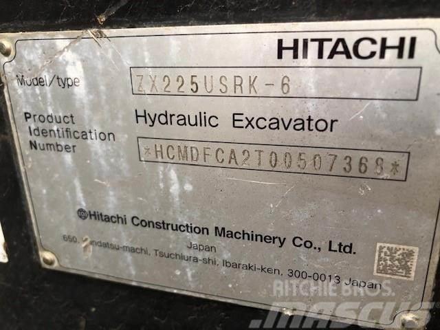 Hitachi ZX225USRK-6 Bageri gusjeničari