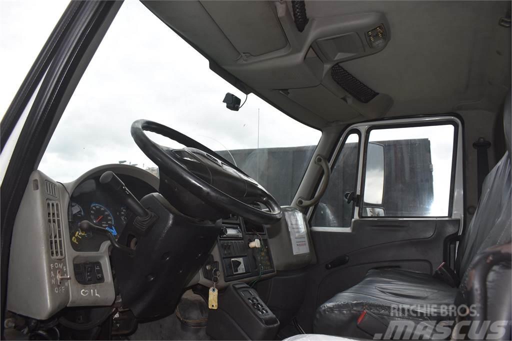 International DURASTAR 4400 Kamioni sa kranom