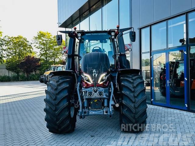 Valtra Q305 DEMO Super Compleet! Traktori