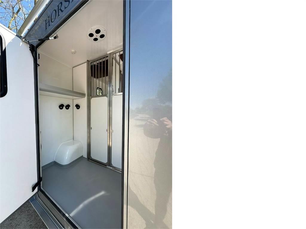 RENAULT Master Haras ATM 1-2 Pferde Automatik 180 PS Kamioni za transport stoke