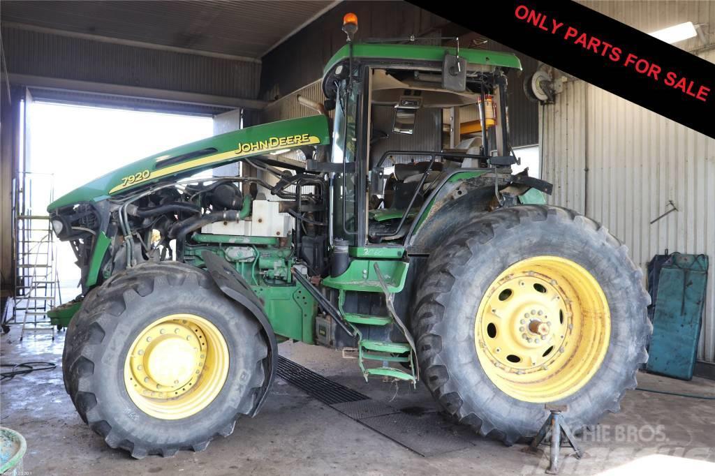 John Deere 7920 Dismantled. Only spare parts Traktori