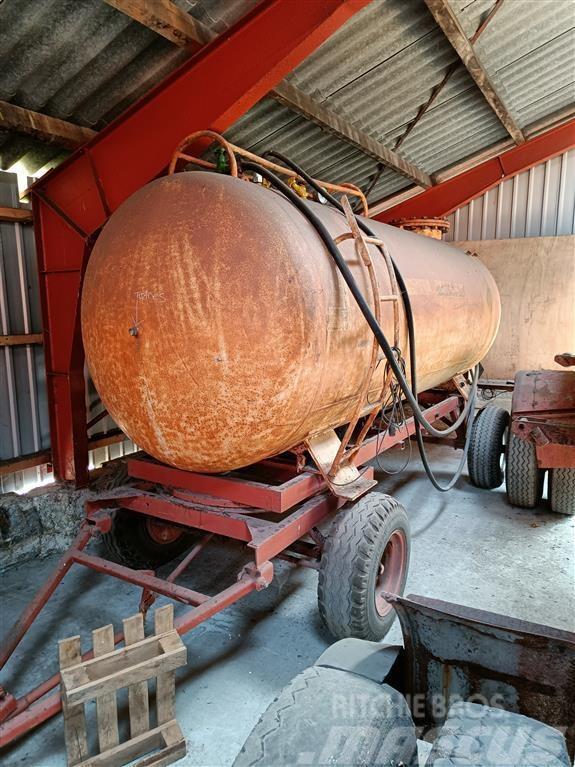  - - -  Ammoniak tankvogn ca. 3 tons Cisterne za gnojnicu