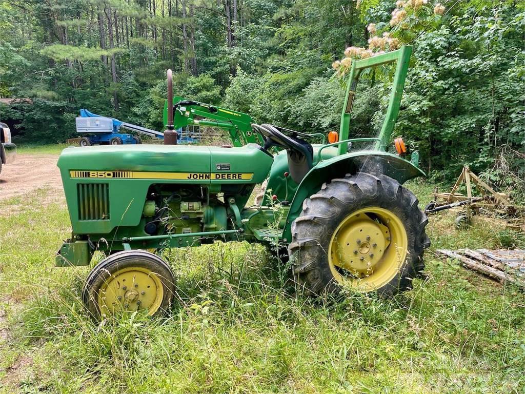 John Deere 850 Traktori