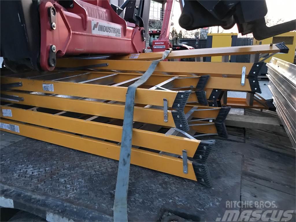  Svelt Fiberglass Ladder V6 2,40m - Scara Ostali kranovi i platforme