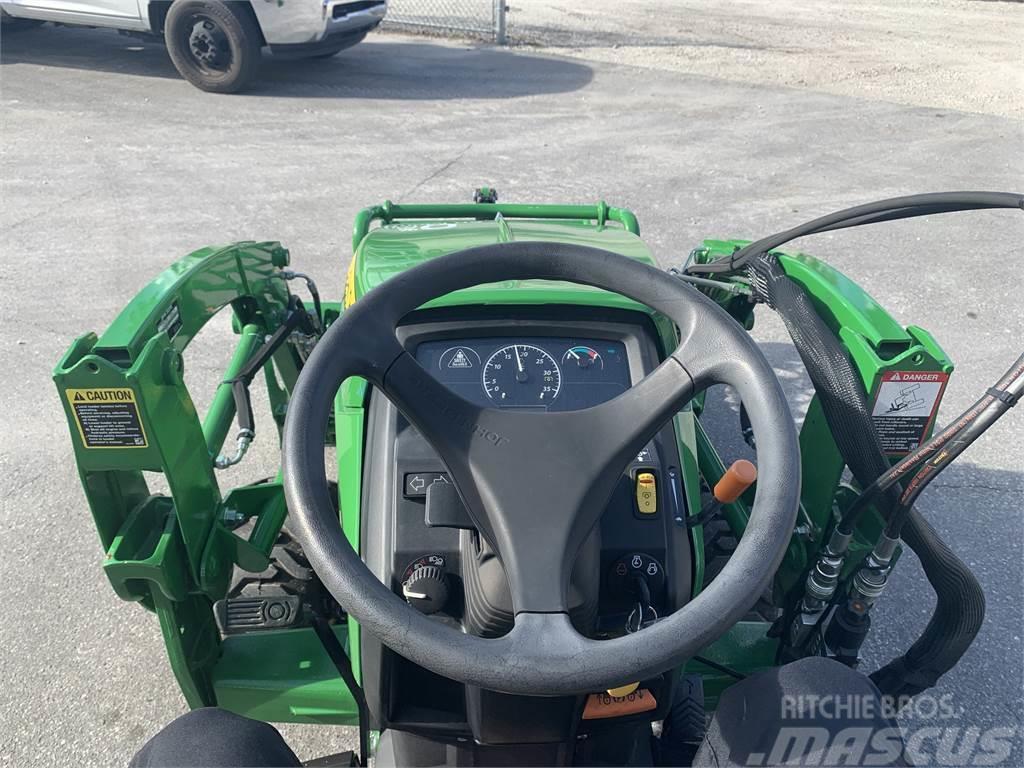John Deere 1025R Kompaktni (mali) traktori