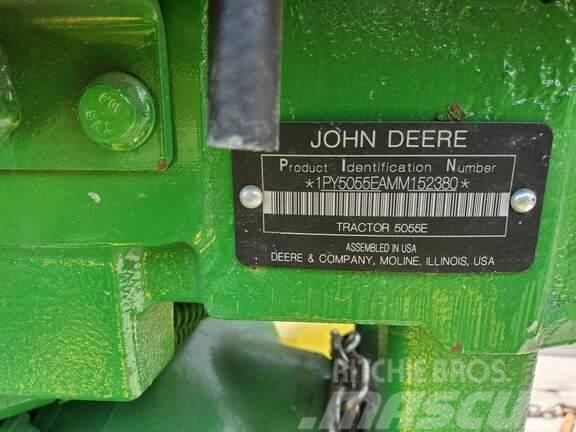 John Deere 5055E Traktori