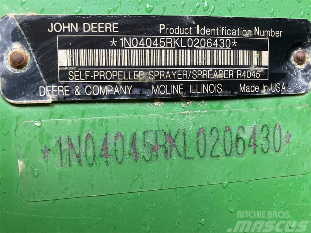 John Deere R4045 Vučene prskalice