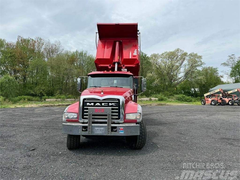 Mack Granite CV713 Kiper kamioni