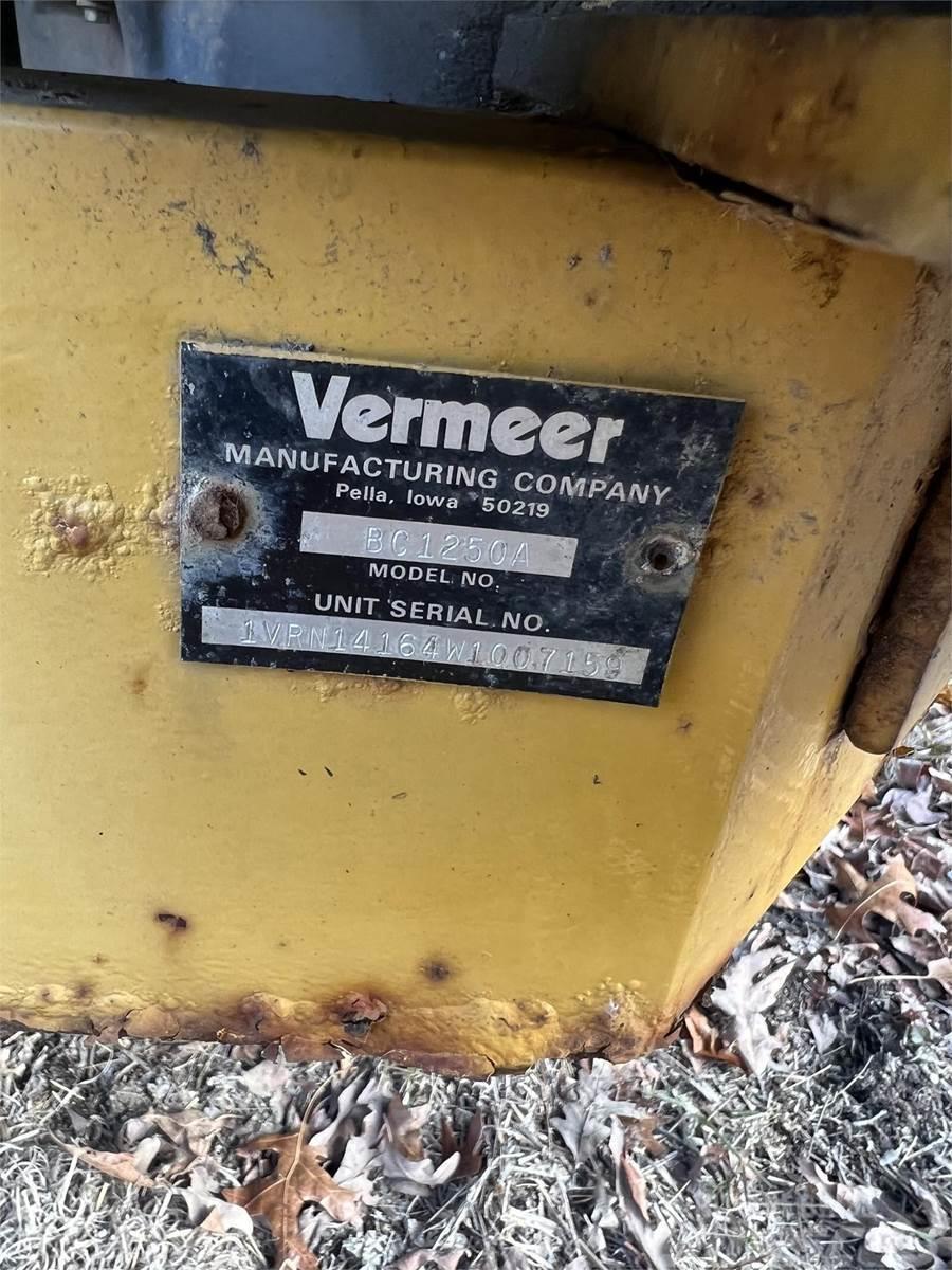 Vermeer BC1250A Drobilice za drvo / čiperi