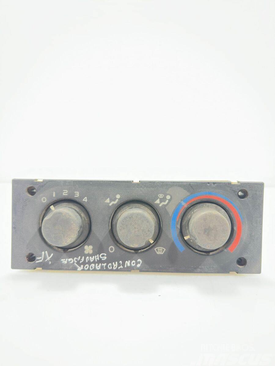 DAF /Tipo: V90 R.3.44-1 / Módulo de Controlo Ar Condic Elektronika