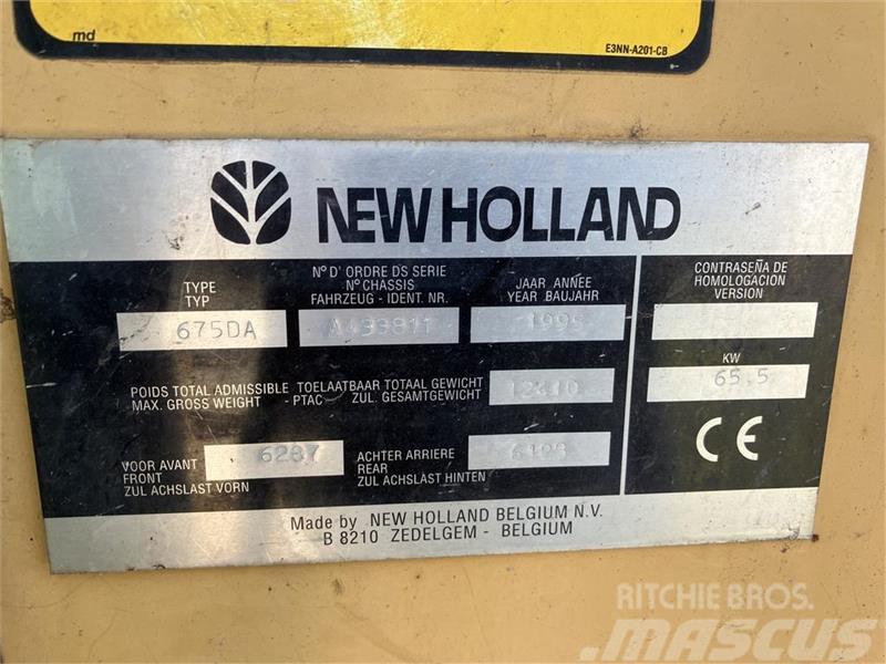 New Holland 675D Utovarni rovokopači