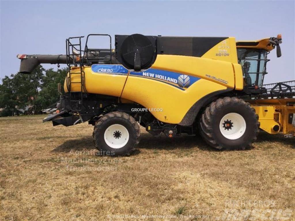 New Holland CR 8.90 Combine harvesters