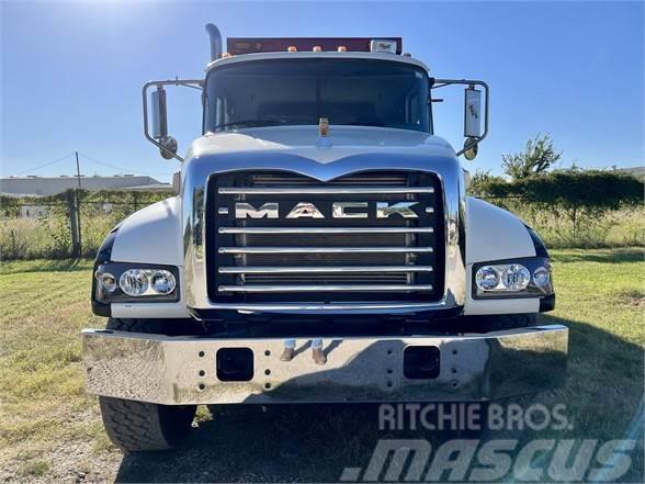 Mack GRANITE GU713 Kiper kamioni