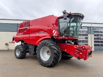 Case IH AXIAL-FLOW 8250