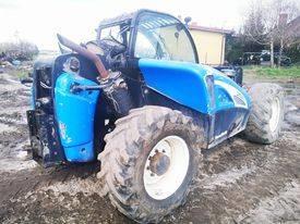 New Holland LM 5060   axle