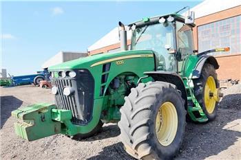 John Deere JD 8330 Tractor Now stripping for spares.